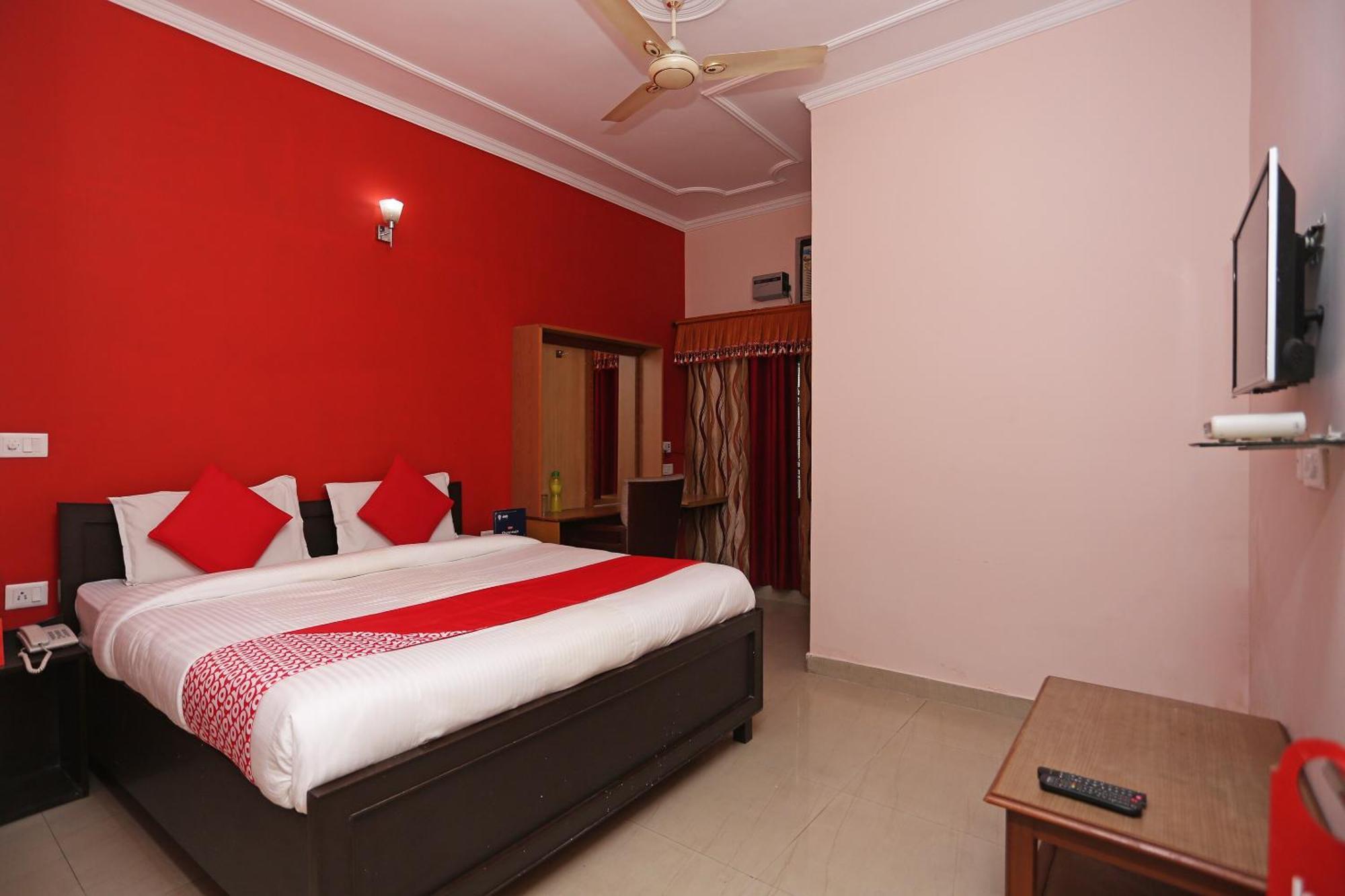 Hotel O Lime Wood เดห์ราดุน ภายนอก รูปภาพ